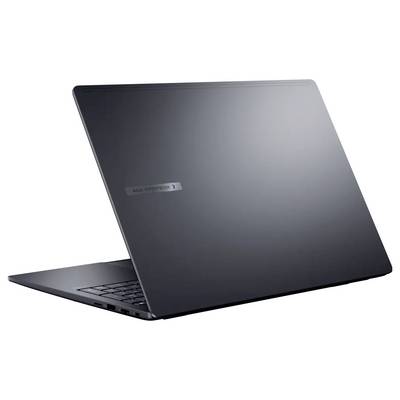 Ein schlanker, dunkelgrauer Laptop, von hinten betrachtet, halb geöffnet, mit einem minimalistischen Design und einem dezenten Logo auf dem Deckel.