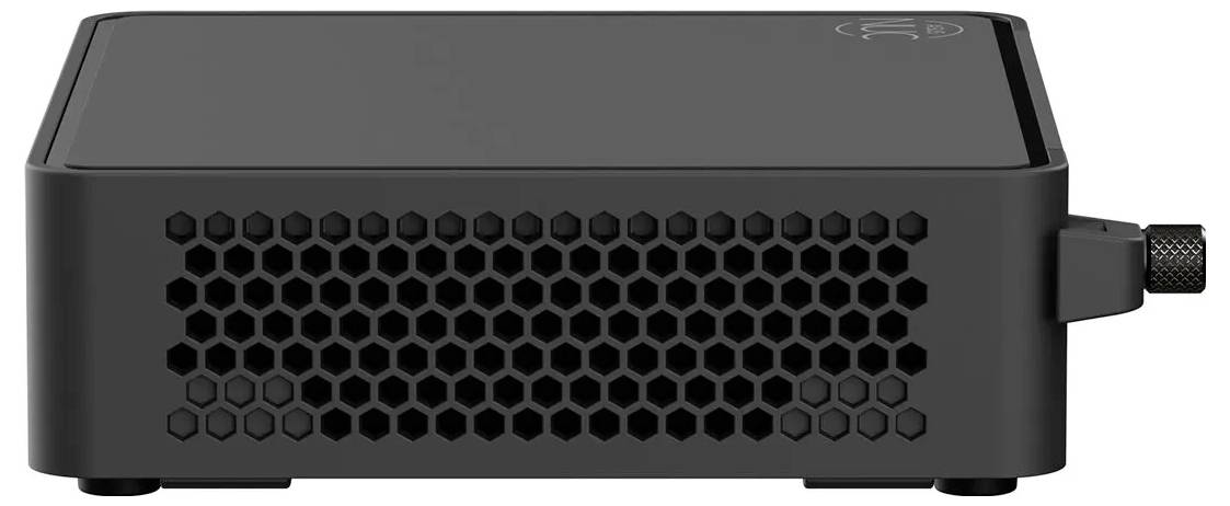 Schwarzes rechteckiges elektronisches Gerät mit Gittermuster an der Seite und einem Anschluss auf der rechten Seite.