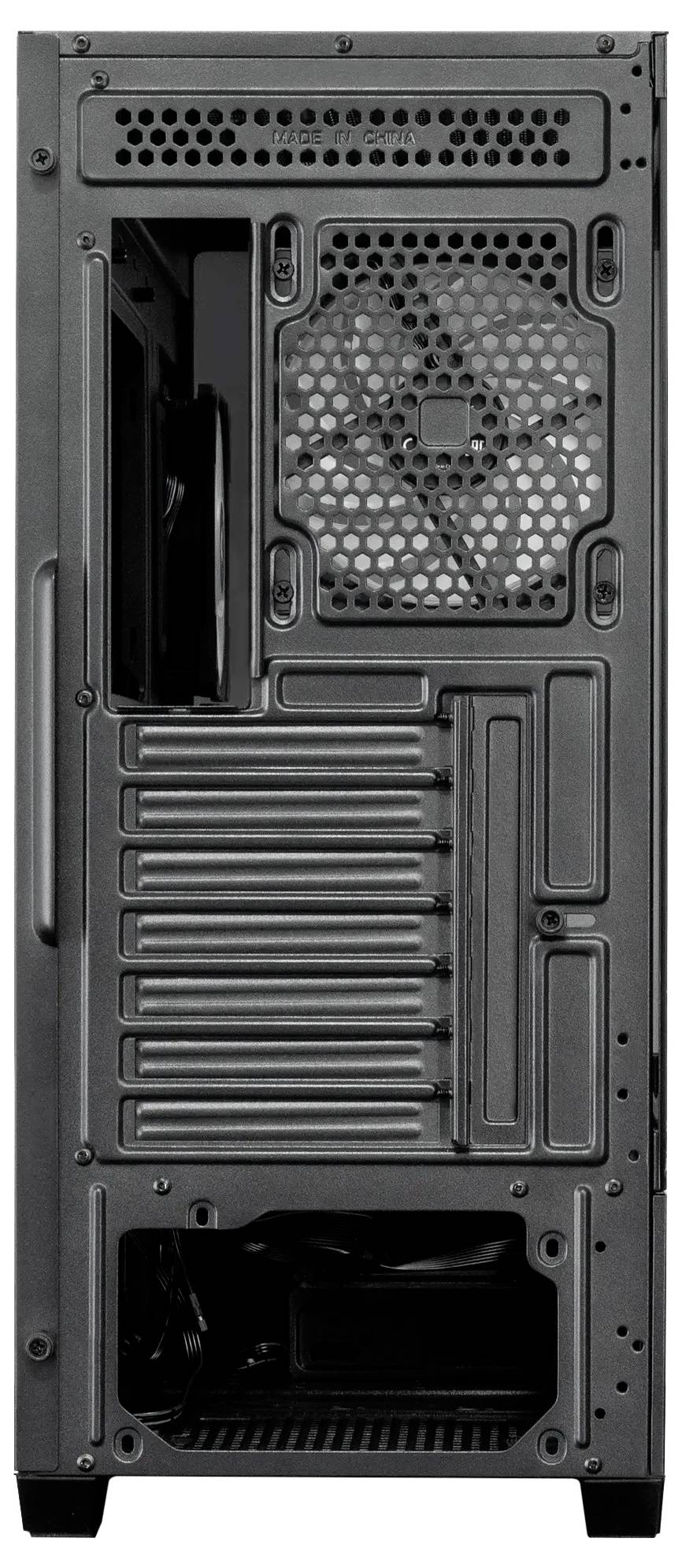 Eine Rückansicht eines schwarzen Computer-Towers mit leeren Erweiterungssteckplätzen, Kühlventilator und Anschlussbereich, bereit für die Installation von Hardwarekomponenten.