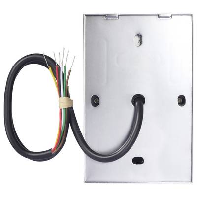 Eine Metallstrombox mit einem schwarzen Kabel, das verschlungen ist, und mehreren farbigen Drähten, deren Enden freigelegt sind, wahrscheinlich für Verbindungs- oder Installationszwecke.