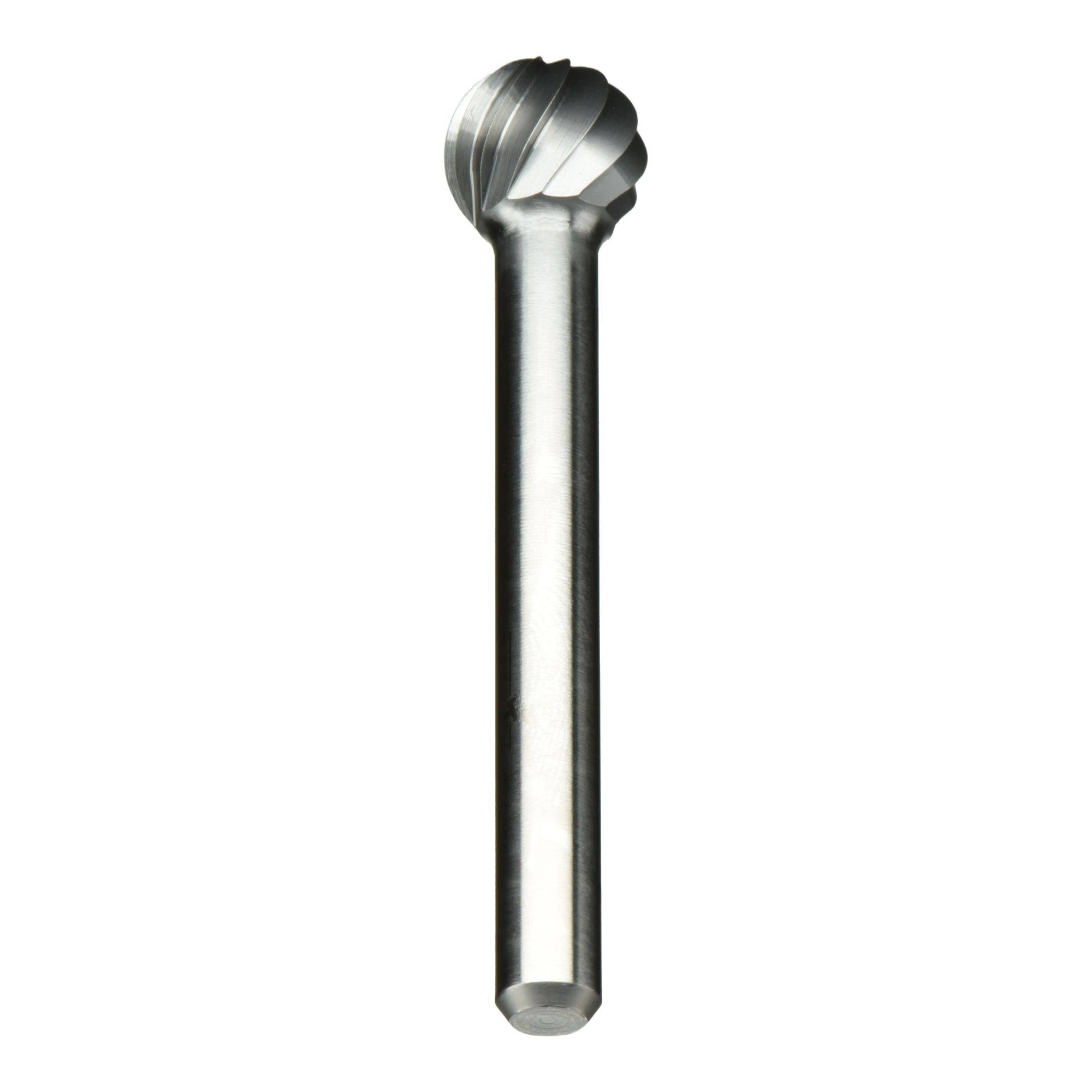 Ein kugelspitzer Metallfräser mit Spiralrillen, der zum Schleifen oder Formen von Materialien beim Maschinenbau oder in der Holzbearbeitung verwendet wird.