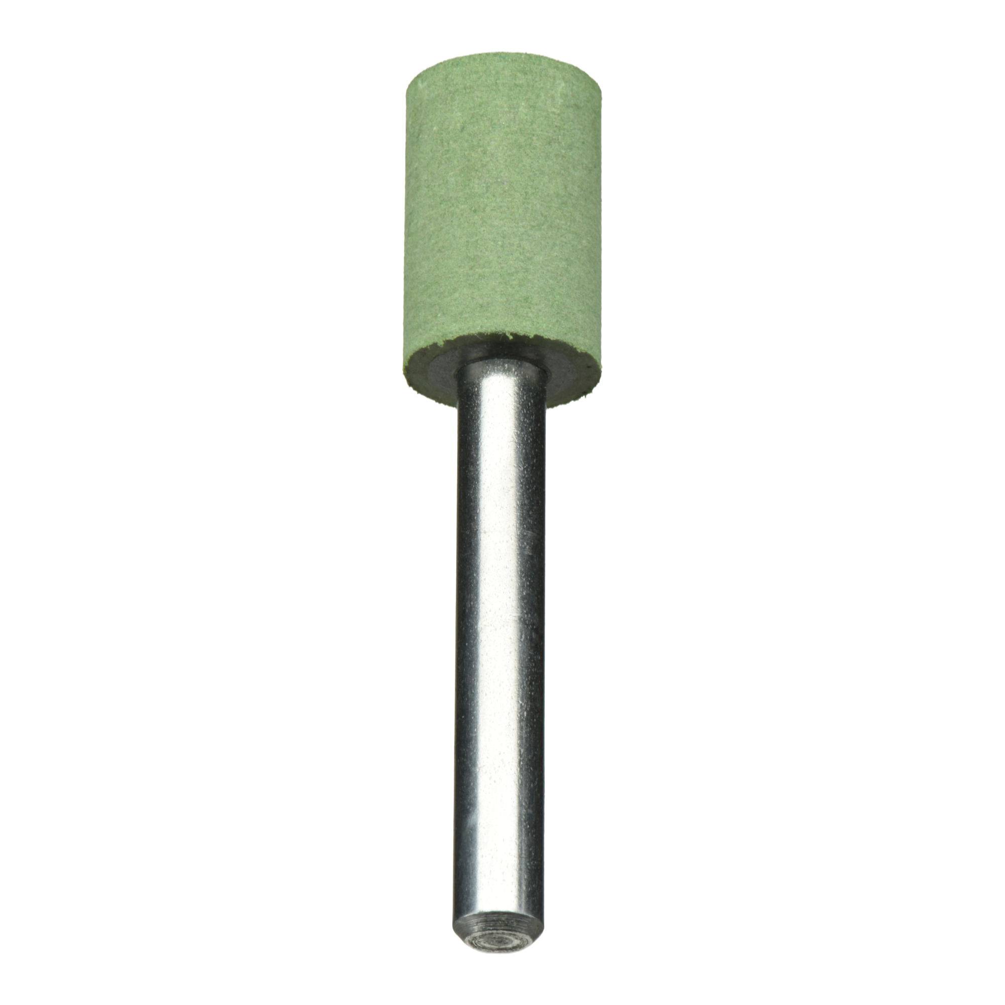 Ein zylindrischer, grüner Schleifstein auf einer Metallspindel, der zum Glätten und Formen von Oberflächen verwendet wird, dargestellt vor einem einfarbigen weißen Hintergrund.