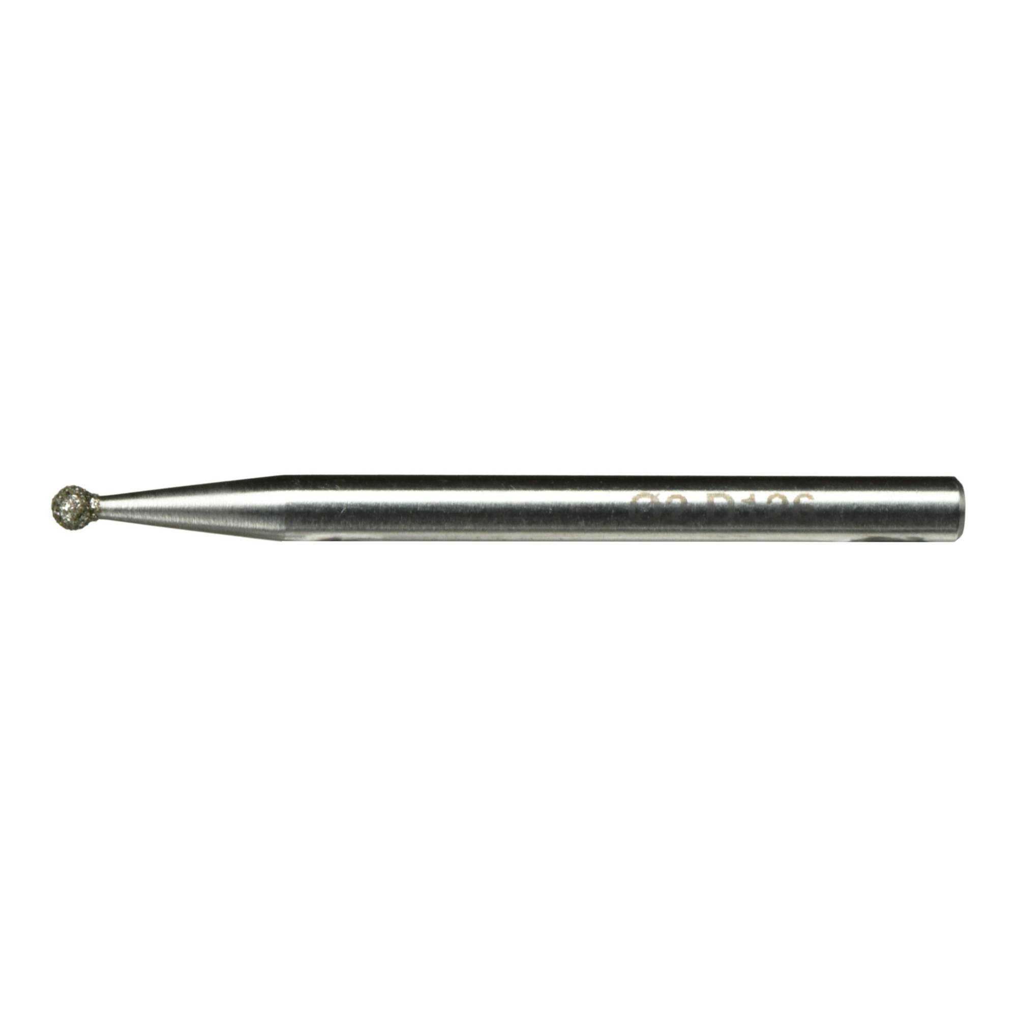 Ein kleiner Metallbohrer für Zahnbehandlungen mit einer sphärischen, diamantbeschichteten Spitze, der für präzise Schnitte oder Polituren bei zahnmedizinischen Verfahren verwendet wird.
