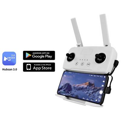 Eine Fernbedienung mit einem angebrachten Smartphone, auf dem eine Berglandschaft zu sehen ist. App-Store-Symbole deuten auf einen App-Download hin.