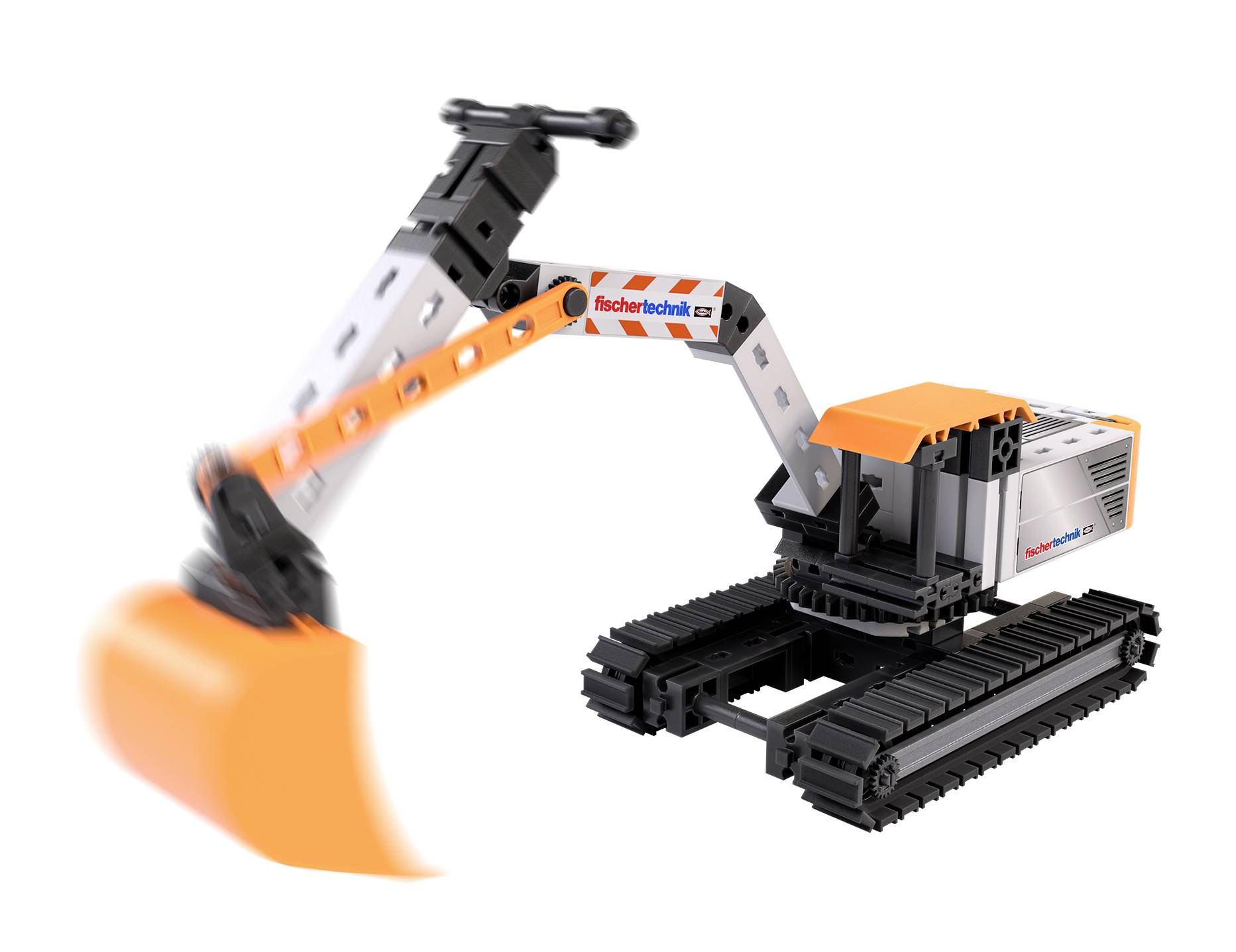 Ein kleines Modell eines Baggers mit einem orangefarbenen Löffel und beweglichen Teilen auf Ketten, das Bewegung und Funktionalität veranschaulicht.