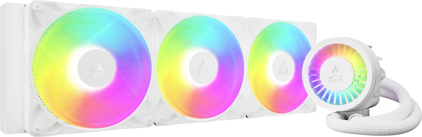Ein weißer Flüssigkeits-CPU-Kühler mit drei RGB-beleuchteten Lüftern und einem kreisförmigen Pumpenblock, der leuchtend bunte Farben abstrahlt, vor einem weißen Hintergrund.