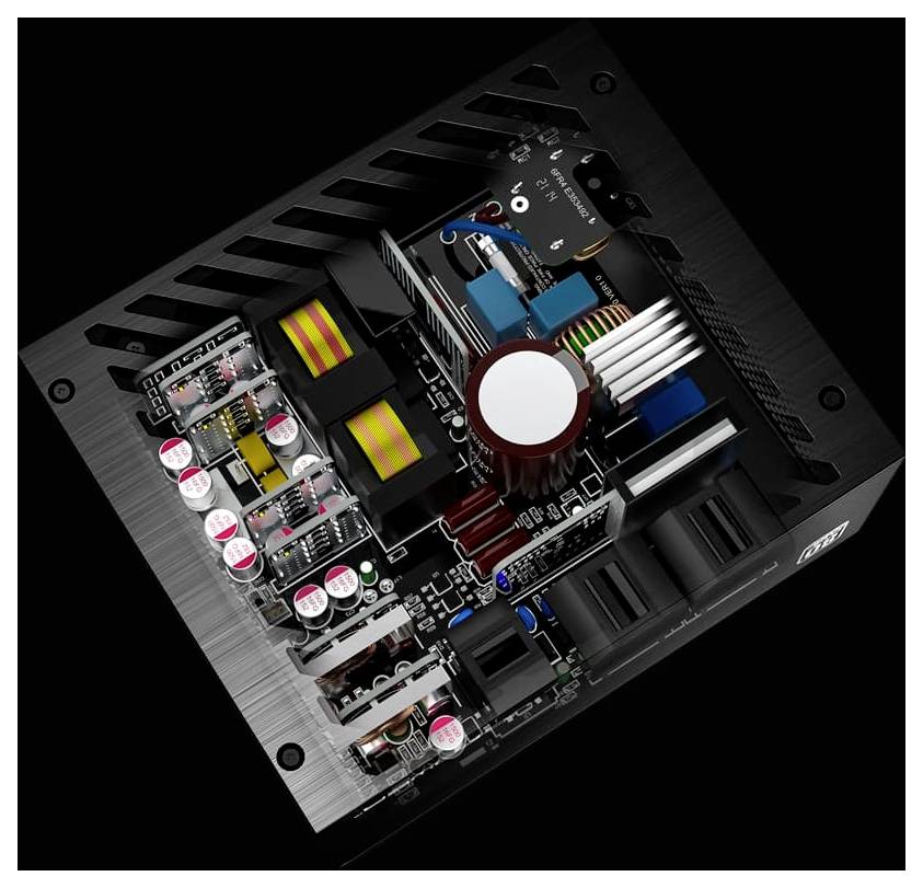 Innenansicht eines Computernetzteils (Netzteil) mit elektronischen Komponenten wie Kondensatoren, Kühlkörpern und Transformatoren.