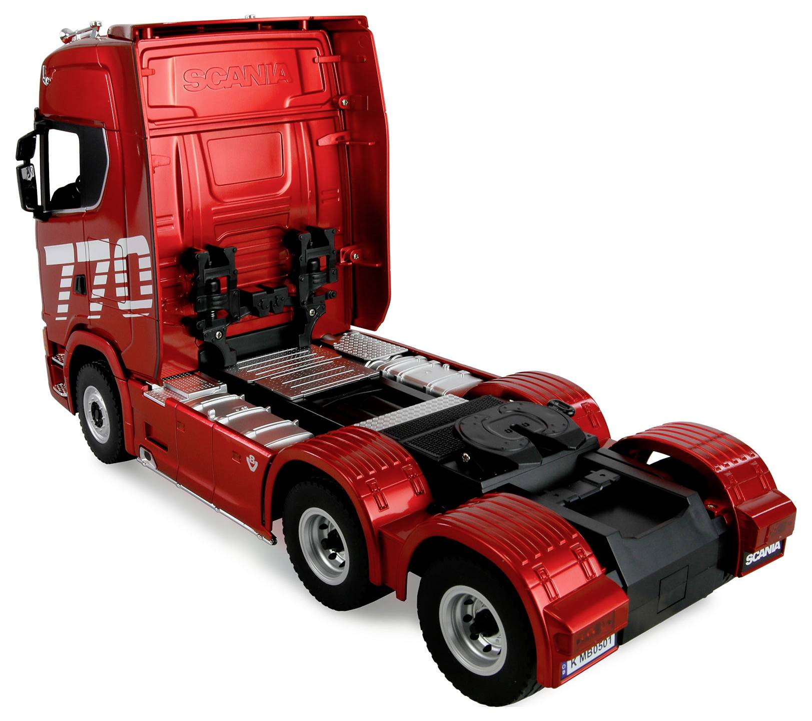 Rotes Spielzeug-Lkw-Modell mit detaillierter Fahrerkabine und Chassis. An der Seite befindet sich die Nummer '770' in großen weißen Buchstaben.
