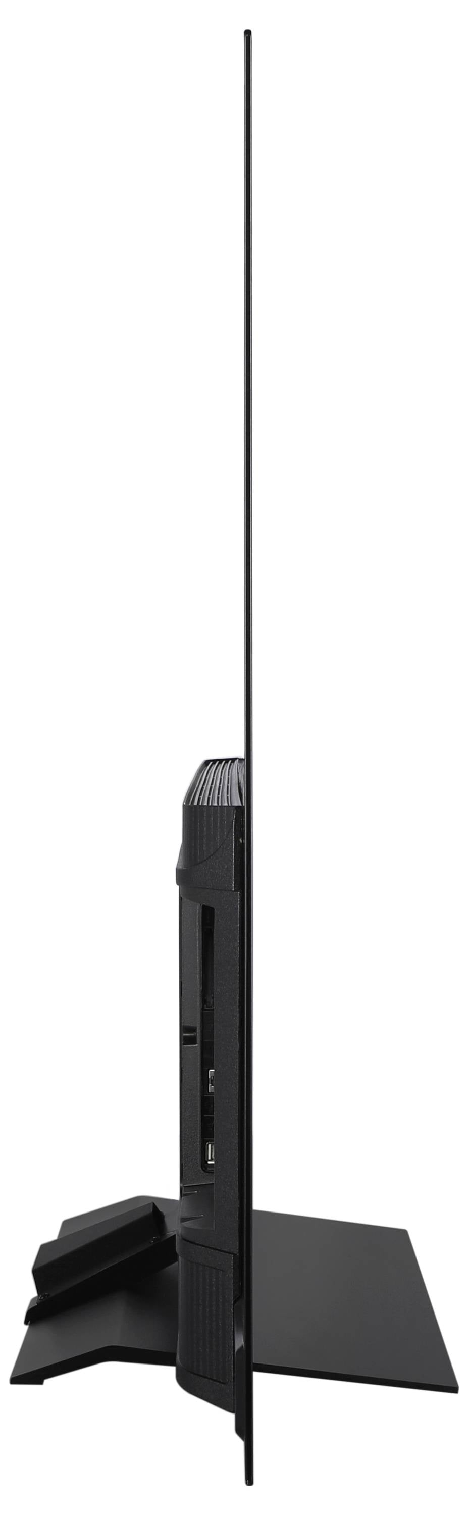 Eine schlanke Seitenansicht eines Flachbildfernsehers auf einem Ständer, die sein schlankes Design betont.