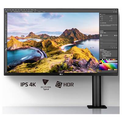 Ein breiter Monitor, der eine leuchtende Landschaftsaufnahme zeigt, die mit Softwaretools bearbeitet wurde, mit "IPS 4K"- und "HDR"-Logos darunter, was auf hochwertige visuelle Darstellung hindeutet.