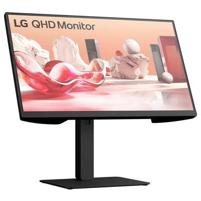 Ein schlanker LG QHD-Monitor, der ein lebendiges abstraktes Design in Rot- und Pfirsichtönen zeigt und dabei seine Farbgenauigkeit und modernes Design betont.