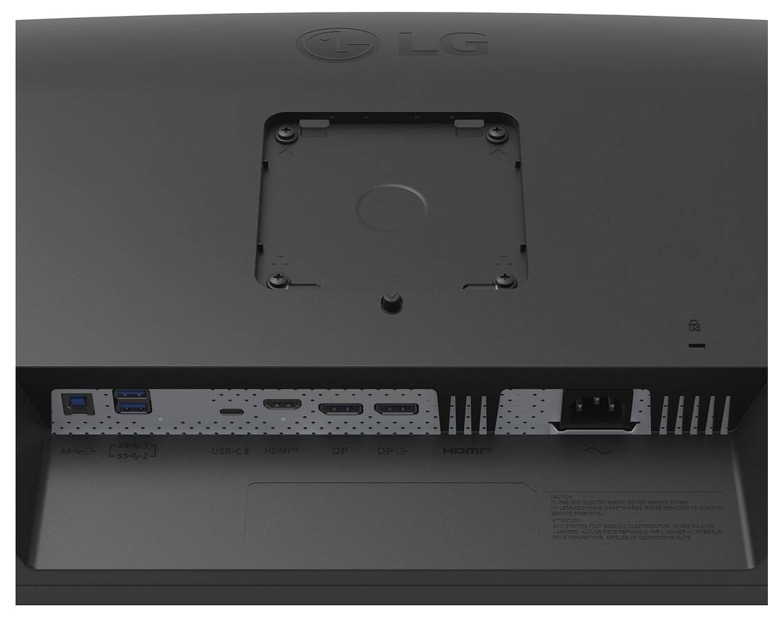 Rückansicht eines LG-Monitors mit Anschlüssen wie mehreren USB-Ports, HDMI und Stromanschluss. Auf dem oberen Bereich ist ein Montagebügel sichtbar.