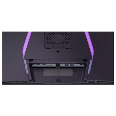 Nahaufnahme der Rückseite eines Monitors mit HDMI-, DisplayPort- und USB-Anschlüssen, die durch violette LED-Beleuchtung beleuchtet werden.