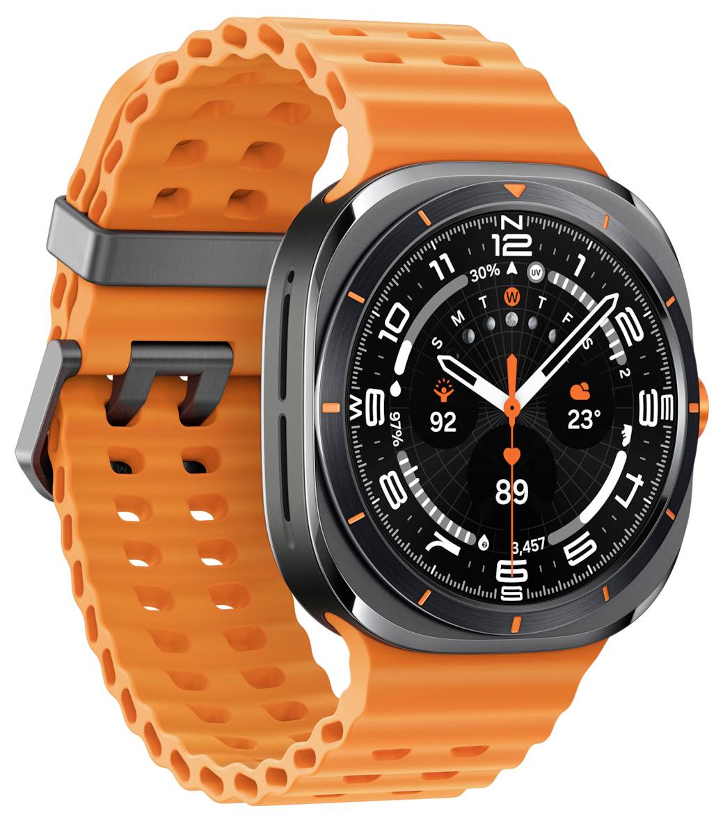 Orangefarbene Smartwatch mit runder Anzeige, die verschiedene Metriken wie Schrittzahl, Herzfrequenz und Wetter auf einem schwarzen Digitalbildschirm anzeigt.