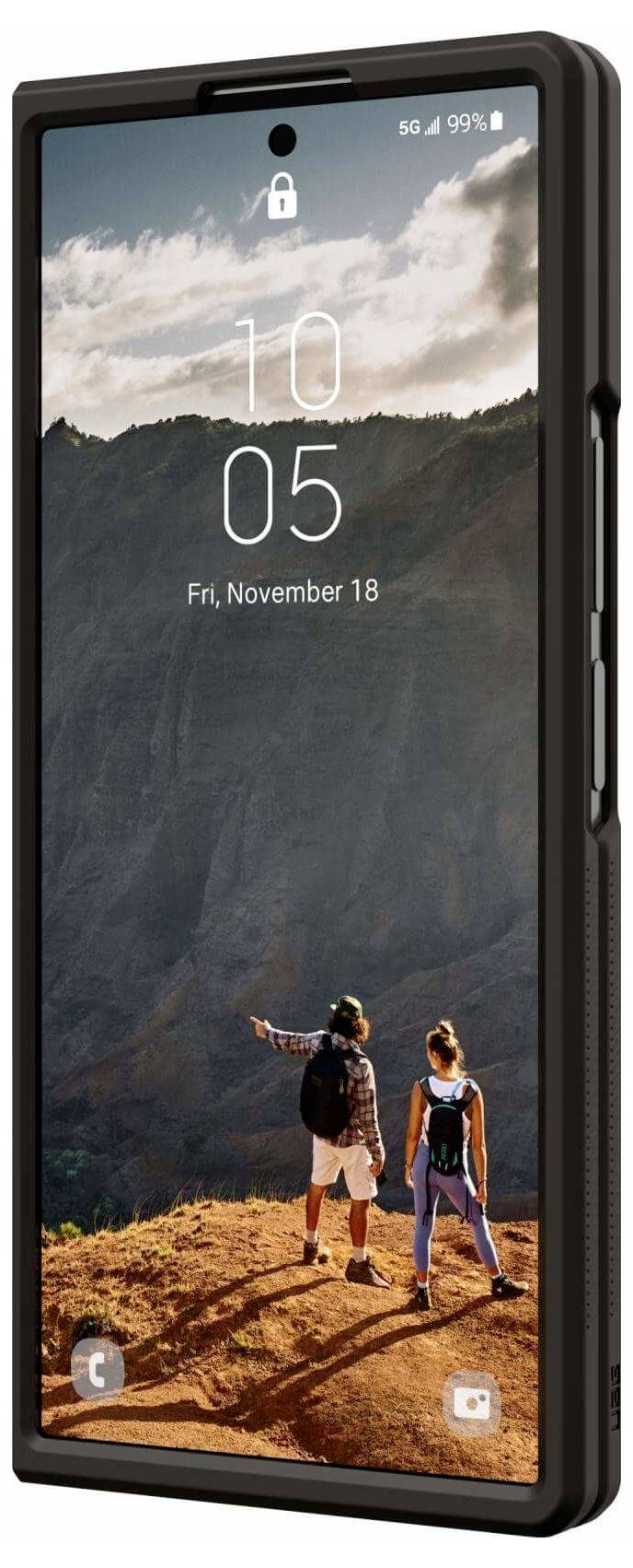 Ein Smartphone, das einen Sperrbildschirm zeigt, der eine Berglandschaft mit zwei Wanderern, der Zeit '10:05' und dem Datum 'Fr, 18. November' darstellt.