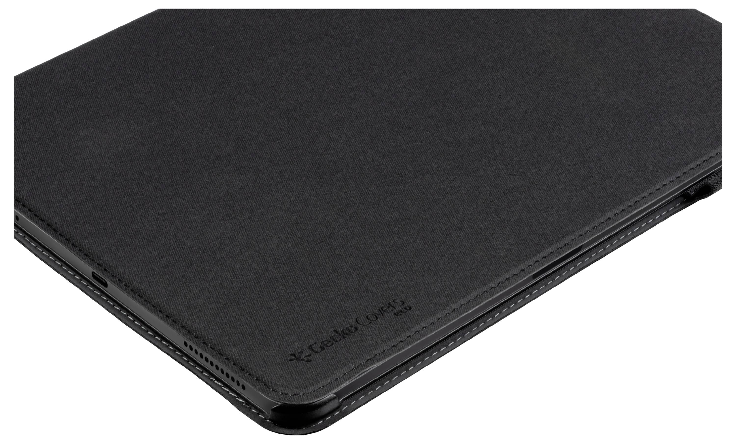 Eine schwarze, geschlossene Tablettasche aus Stoff mit der Prägung 'Creative Today' auf der Oberfläche, die ein schlankes und minimalistisches Design präsentiert.