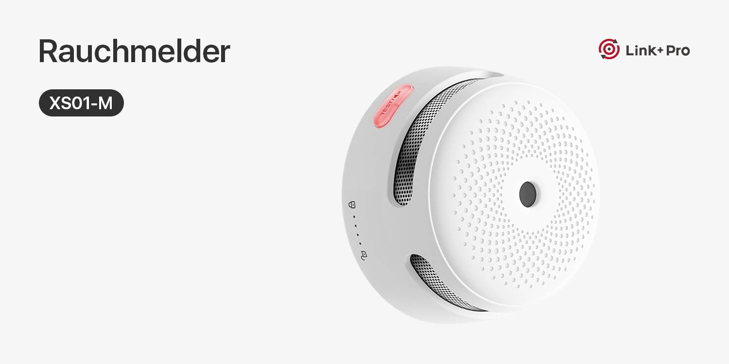 Rauchmelder XS01-M von Link-Pro in Weiß mit roter Prüftaste, zeigt Betriebsstatus mit LED. Ideal für Wohnräume.