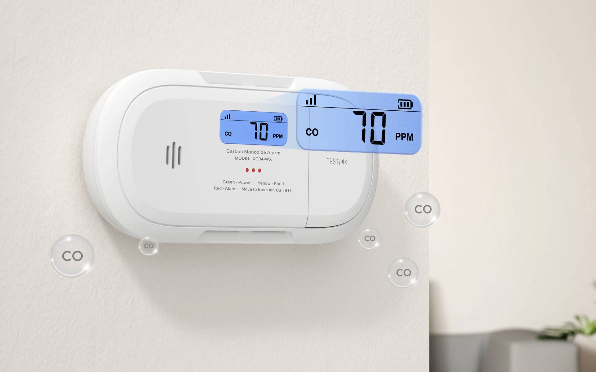 Kohlenmonoxid-Alarm zeigt '70 PPM'. Digitales Display hebt CO-Werte hervor. Gerät an einer Wand montiert mit Umgebungslicht.