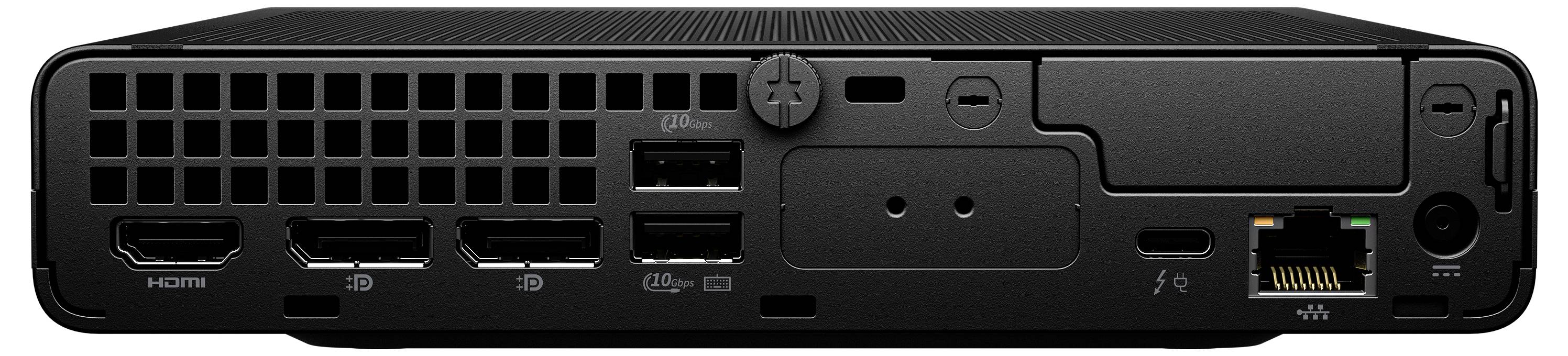 Das Bild zeigt die Rückseite eines schwarzen elektronischen Geräts mit mehreren Anschlüssen, darunter drei HDMI-Ports, zwei USB-Ports, Ethernet und einen Stromanschluss.