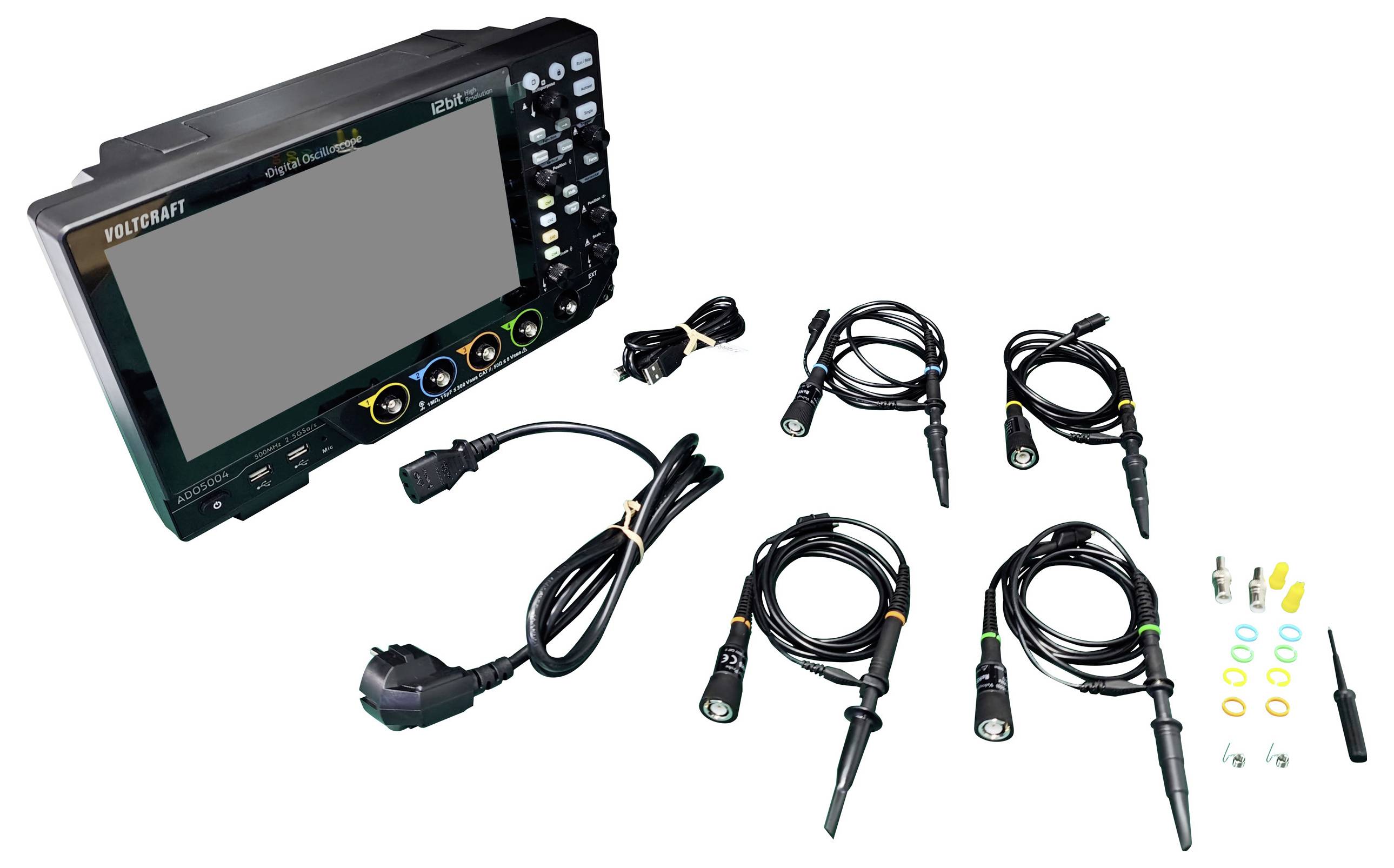 Oszilloskop mit Bildschirm und mehreren Messsonden, Kabeln und Anschlüssen angeordnet. Wird zur Messung und Analyse elektrischer Signale verwendet.