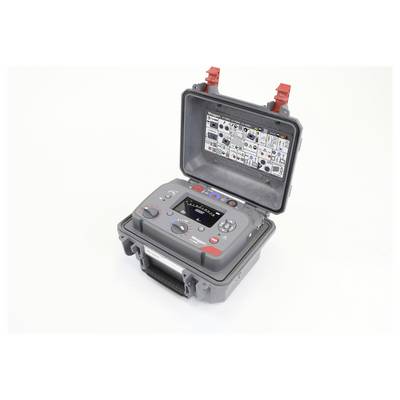 Ein tragbares elektronisches Gerät mit einem Bildschirm, auf dem 'VAP-4K/1' angezeigt wird, und Steuerungstasten, untergebracht in einem offenen grauen wasserdichten Gehäuse.