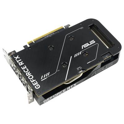 Eine schwarze ASUS GeForce RTX Grafikkarte mit Zwei-Lüfter-Kühlsystem, unter einem schrägen Winkel aufgenommen, die den Markennamen und das Modell auf der Oberfläche zeigt.