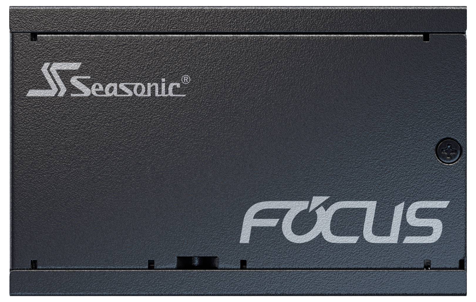 Seasonic Focus Netzteil mit metallischem Gehäuse, versehen mit 'Seasonic' und 'FOCUS' Branding.