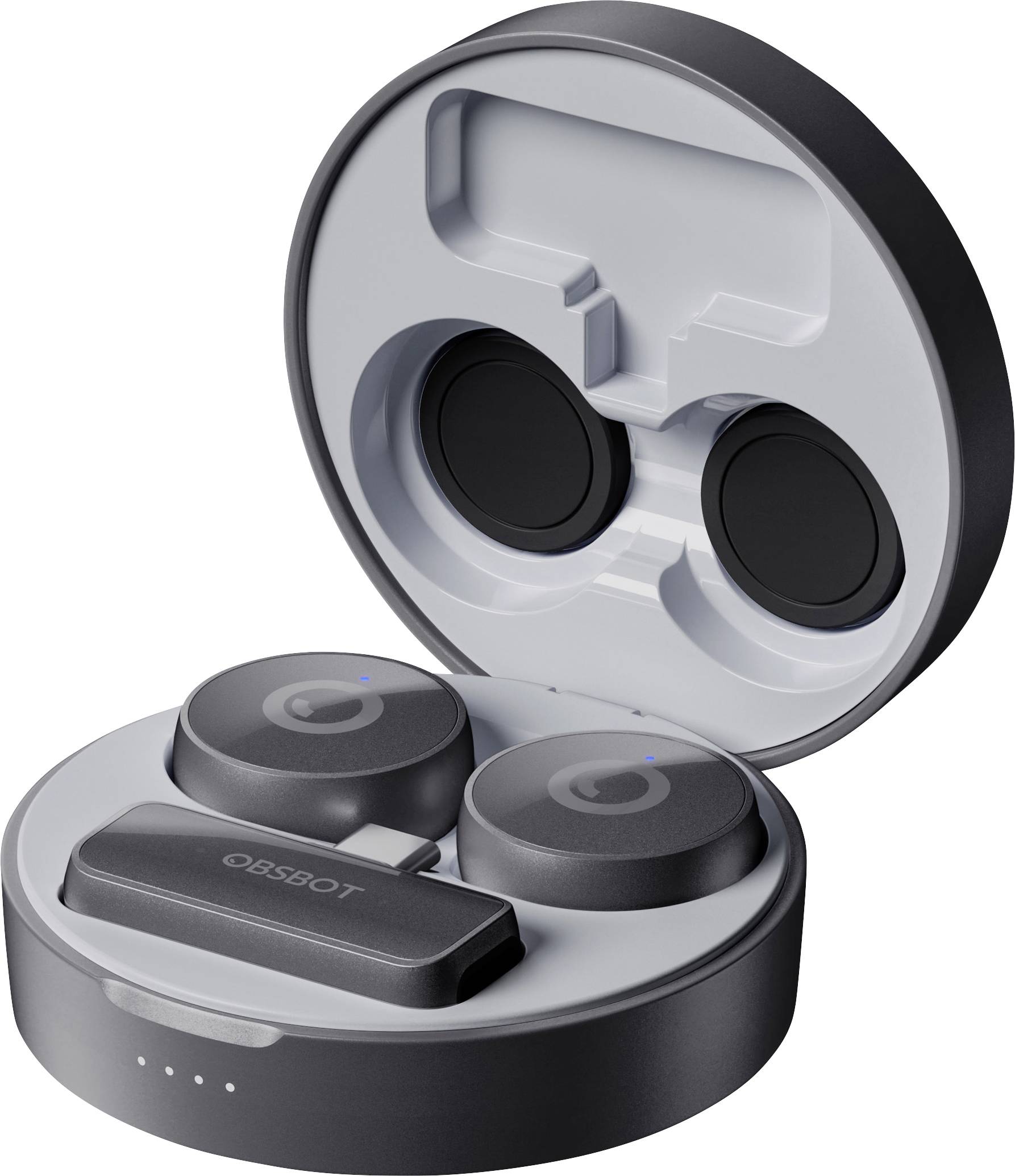 Kompakte schwarze In-Ear-Kopfhörer mit geöffnetem Ladeetui, das zwei Ohrhörer und einen kleinen USB-Dongle im Inneren zeigt.