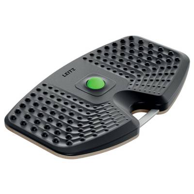 Ein schwarzer, ergonomischer Fußstütze mit einer strukturierten Oberfläche und einem zentralen grünen Knopf, entwickelt zur Verbesserung von Komfort und Körperhaltung am Schreibtisch.