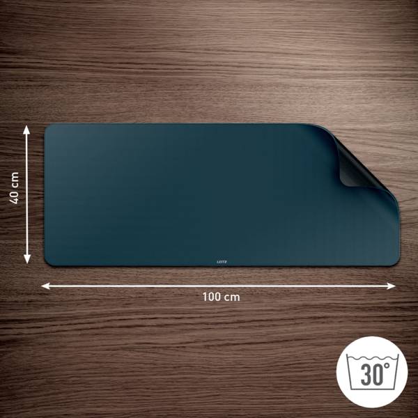Ein rechteckiges, dunkelblues Produkt mit den Maßen 100 cm x 40 cm liegt auf einer Holzoberfläche. Eine Ecke ist leicht angehoben, um die Dicke zu zeigen. Das Symbol für die Wassertemperatur zeigt '30°' an.