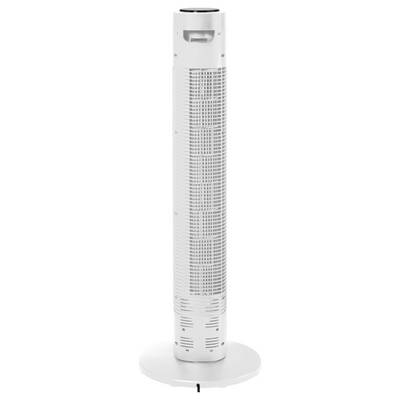 Ein hoher, zylindrischer weißer Turmventilator mit Lüftungsschlitzen entlang seiner Länge steht auf einer runden Basis.