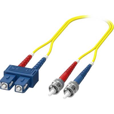 Ein gelbes Glasfaserkabel mit einem blauen Dual-LC-Stecker an einem Ende und roten und blauen SC-Steckern am anderen Ende.