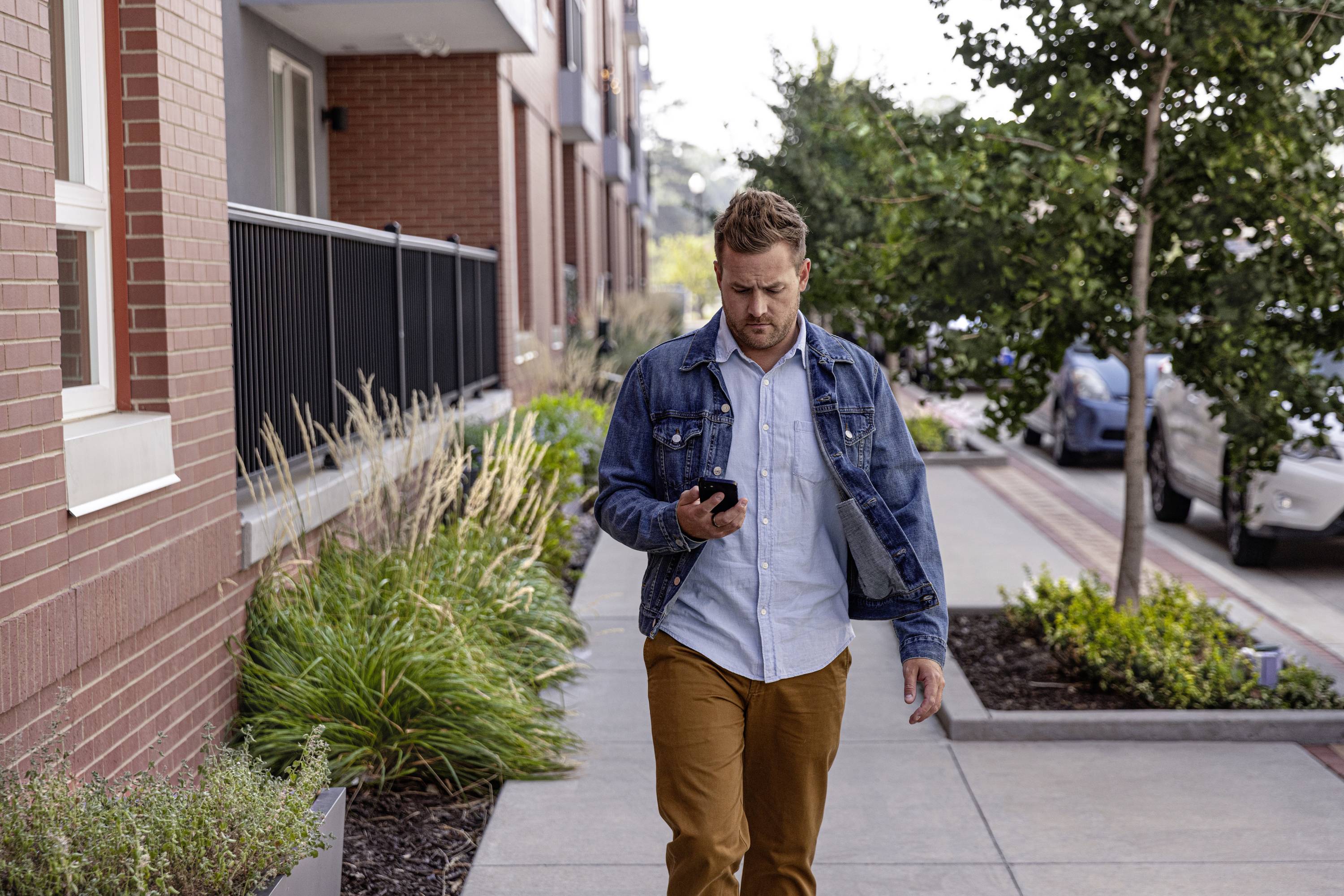 Garmin X210 Dashcam mit GPS Akku, Auffahrwarner, Display, Fahrspurassistent, G-Sensor, GPS mit Radarerkennung, Mikrofon,-12