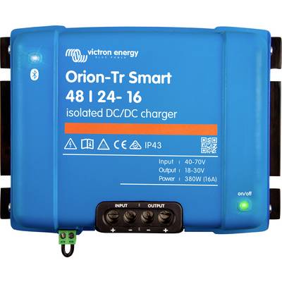 Blaues Gerät mit der Bezeichnung 'Orion-Tr Smart 48 | 24-16 isolierter DC/DC-Ladegerät' von Victron Energy, mit Ein- und Ausgängen.
