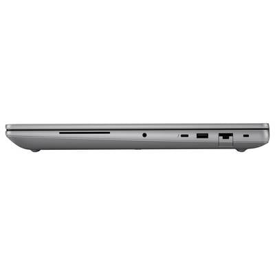 Seitenansicht eines geschlossenen Laptops mit Anschlüssen und Einschüben, einschließlich Kopfhörerbuchse, USB-Anschlüssen und einem Ethernet-Port.