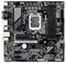 Eine Computerplatine mit mehreren Steckplätzen für RAM, PCIe-Erweiterung und integrierter Schaltkreistechnologie. Enthält Beschriftungen wie ‚GIGABYTE'.