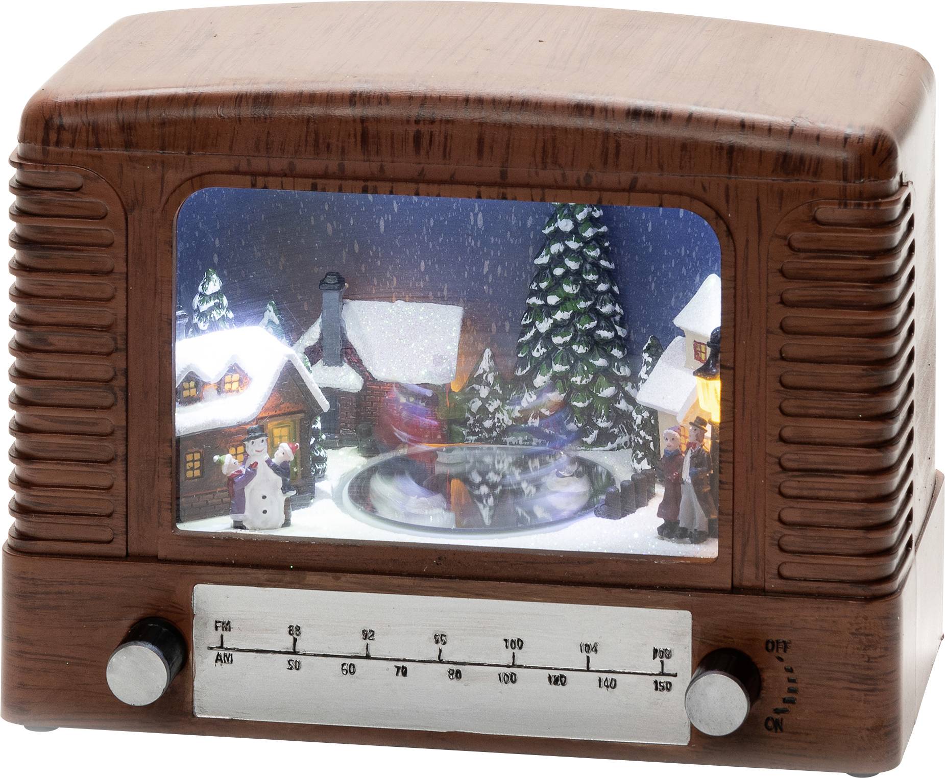 Eine Vintage-Radio im Stil der Vergangenheit mit einer verschneiten Dorfszene im Inneren, die einen Schneemann, Bäume und beleuchtete Häuser zeigt und eine winterliche Atmosphäre heraufbeschwört.