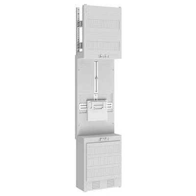Ein hoher, weißer Elektroverteilerschrank mit mehreren Fächern und einer zentralen Metallhalterung, konzipiert zum Organisieren und Sichern von Kabeln.