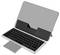 Ein Tablet mit einer faltbaren Tastatur und Trackpad, auf einem Ständer platziert. Die Tastatur verfügt über hintergrundbeleuchtete Tasten und ein kompaktes Design für mobile Nutzung.