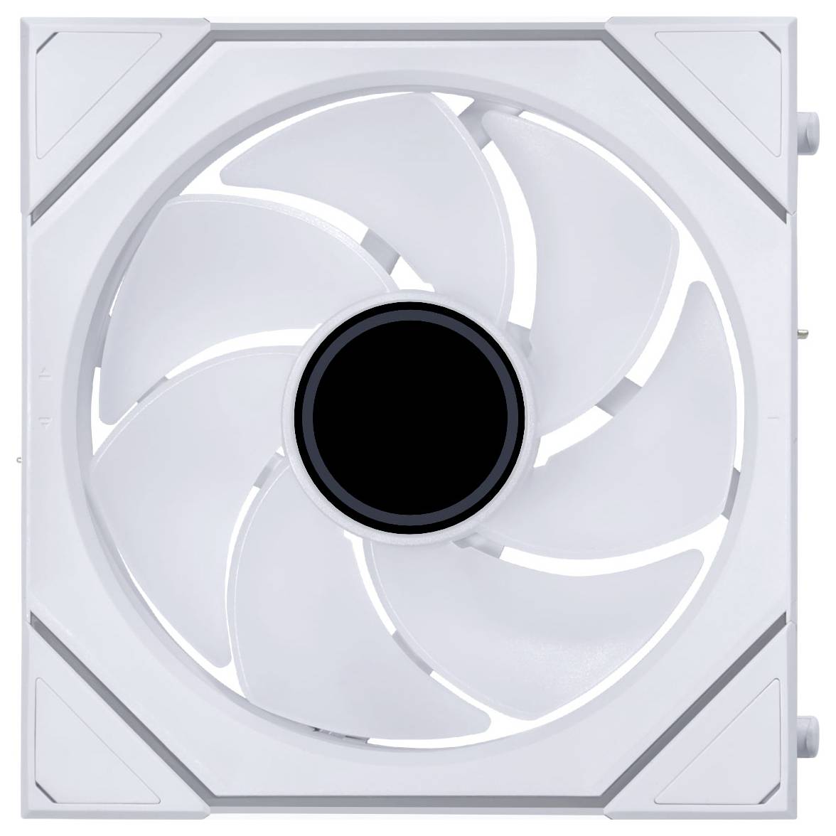 Ein quadratischer weißer Deckenventilator mit einer kreisförmigen Anordnung von Flügeln, die innerhalb eines vierseitigen Rahmens zentriert sind, von unten betrachtet.