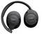 Schwarze JBL Bluetooth Over-Ear-Kopfhörer, zusammengefaltet, mit JBL-Logo auf den Ohrmuscheln.