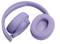 Lila Over-Ear-Kopfhörer mit gepolstertem Bügel und ovalen Ohrmuscheln, von der Seite aufgenommen, wobei die rechte Ohrmuschel mit einem "R" markiert ist.