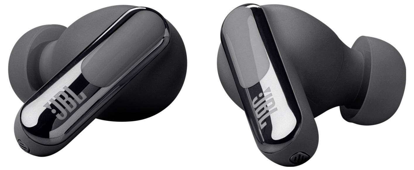 Schwarze kabellose Kopfhörer mit 'JBL' Logo auf jedem Hörer, mit elegantem Design und konturierter Spitze für einen bequemen Tragekomfort im Ohr.