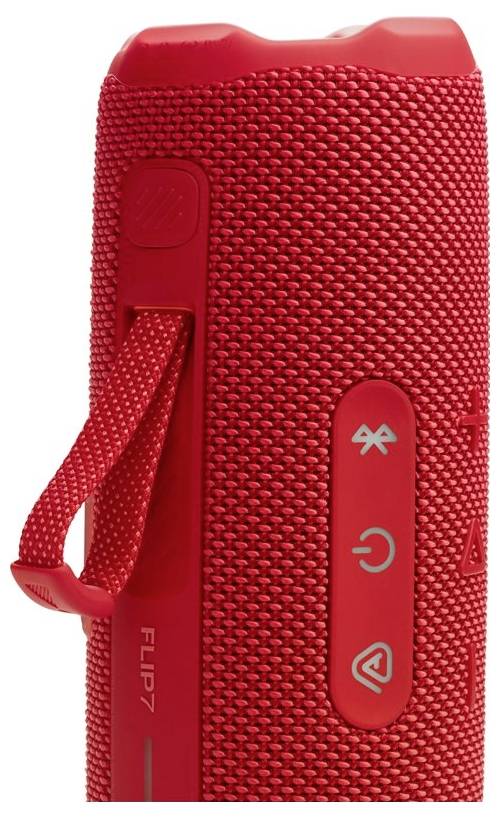 Roter tragbarer Lautsprecher mit strukturiertem Stoffbezug und Bedienungselementen für Ein/Aus, Bluetooth und Wiedergabe/Pause an der Seite.