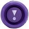 Ein runder, lila Knopf mit einer strukturierten Oberfläche und einem weißen Ausrufezeichen in der Mitte, der Dringlichkeit oder Wichtigkeit signalisiert.