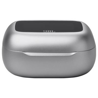 Silberne, geschlossene Ladehülle für kabellose JBL-Kopfhörer, die ein kompaktes, abgerundetes Design mit dezalem Markenlogo auf der Oberseite präsentiert.