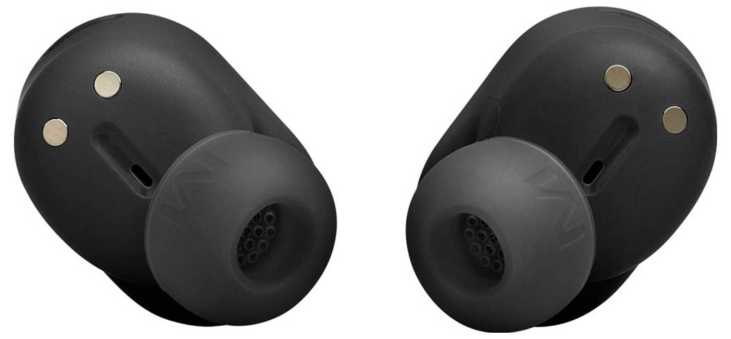 Zwei schwarze kabellose Ohrhörer mit matter, glänzender Oberfläche, die die Ladekontakte und das minimalistische Design präsentieren.