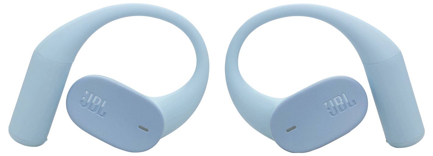 Zwei hellblaue kabellose JBL-Ohrhörer, jeweils mit einem Ohrbügel für sicheren Halt, nebeneinander präsentiert.