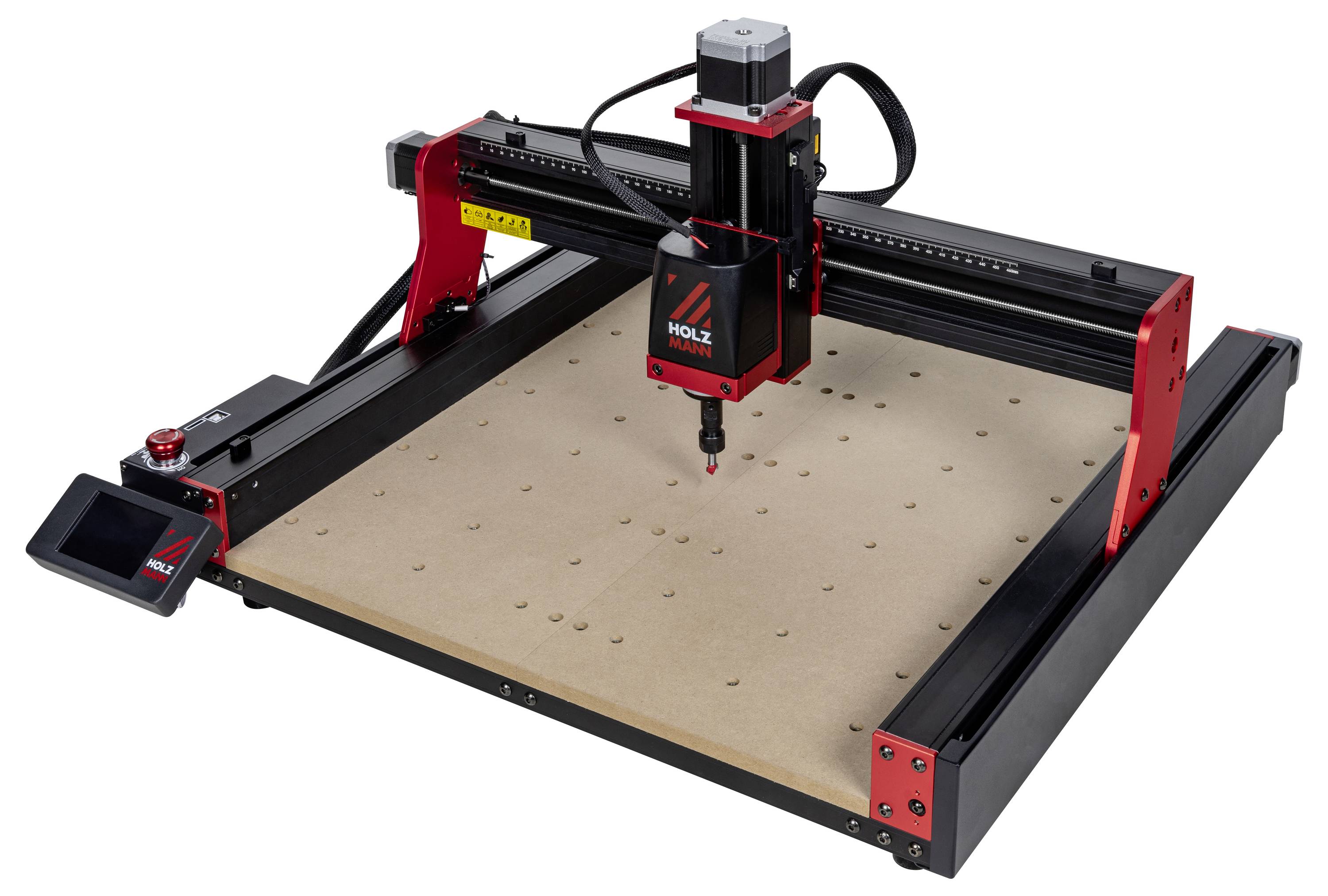Eine CNC-Maschine mit einem rot-schwarzen Farbschema, die für das Holzschneiden konzipiert ist und einen Fräskopf sowie einen Kontrollbildschirm für Präzision besitzt.
