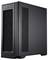 Ein schwarzer Desktop-Computerturm mit Mesh-Frontblende und seitlichen Lüftungsschlitzen, entwickelt für effiziente Kühlung, auf einem weißen Hintergrund platziert.